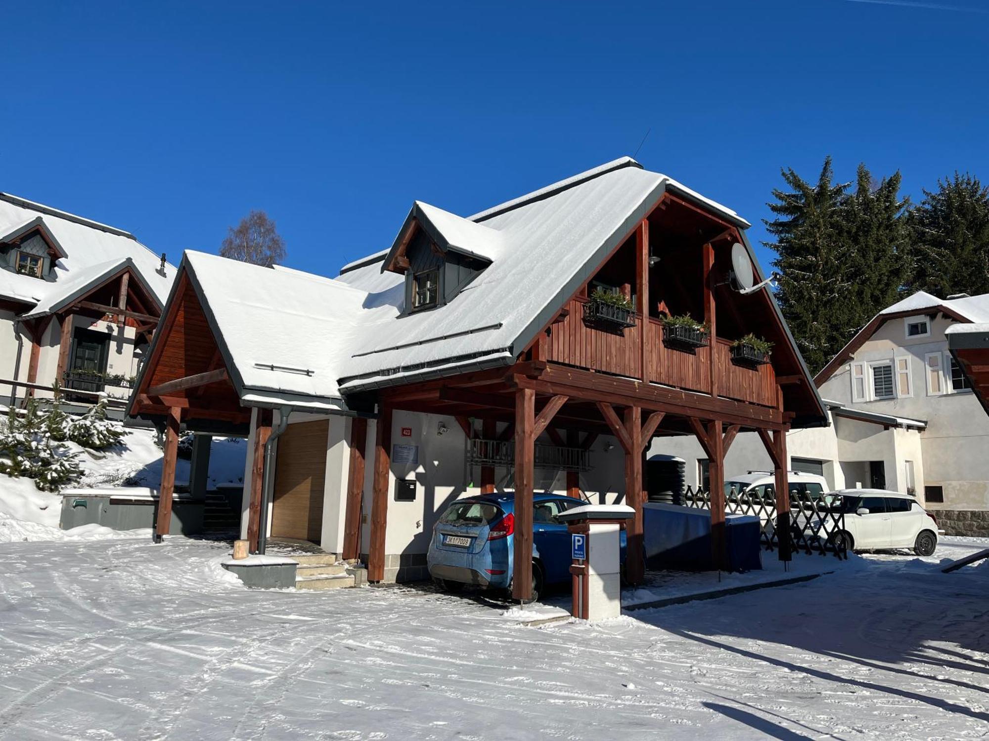 Hofberg Apartman Нове-Хамри Экстерьер фото